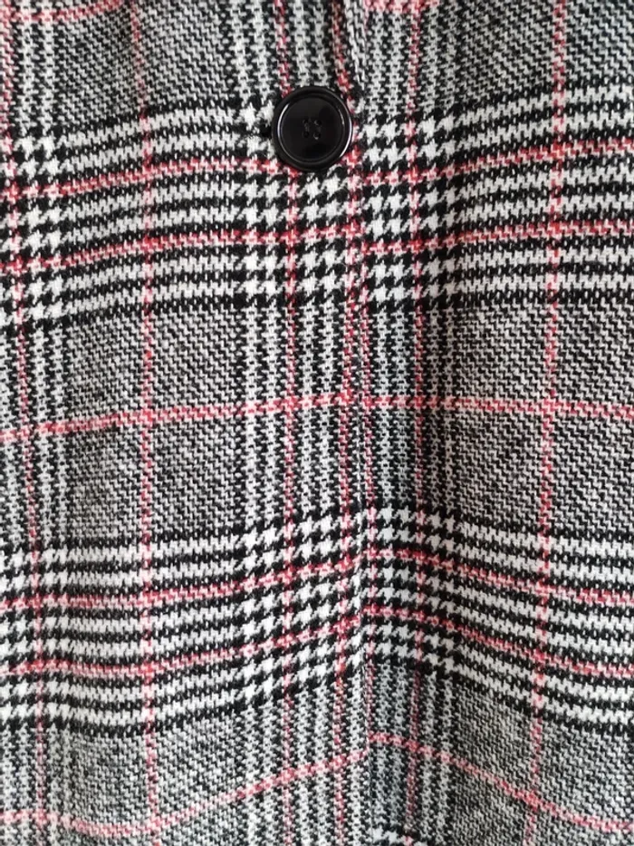 Manteau droit de ville en laine - photo numéro 4