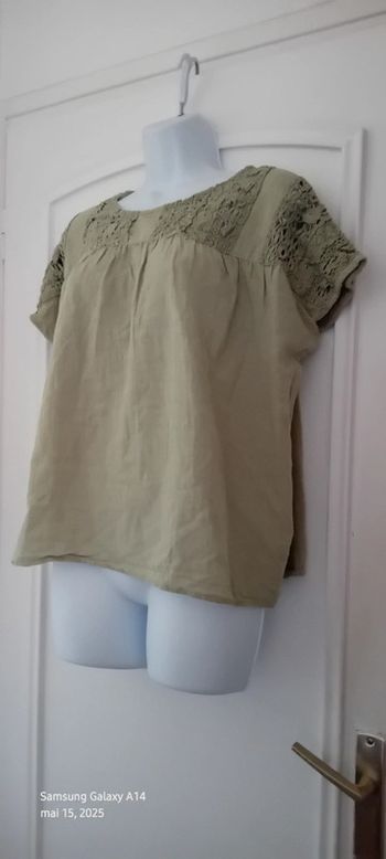 Haut court avec dentelle vert pistache femme 46 in extenso