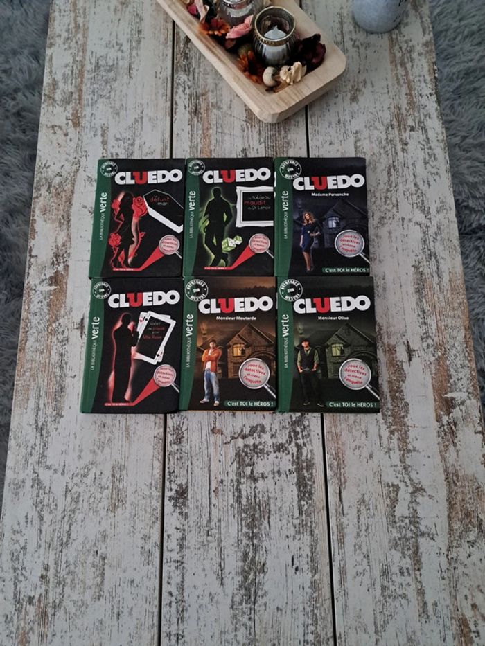 Lot de 6 livres cluedo c est toi le héros