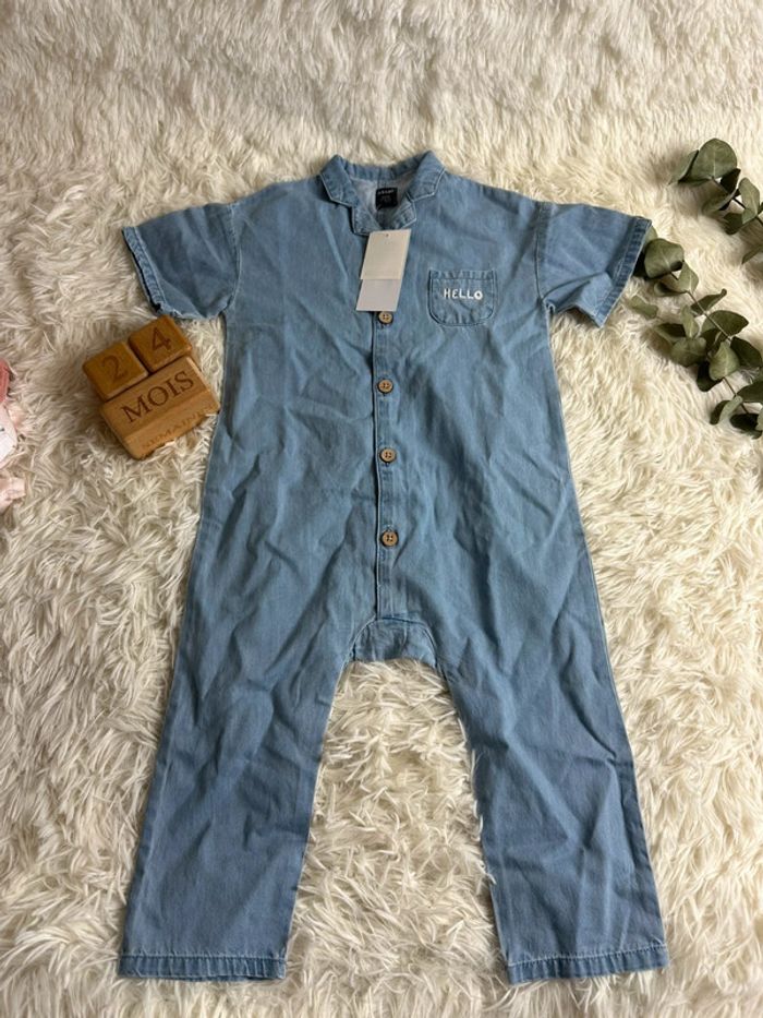Combinaison jean Kiabi taille 24 mois