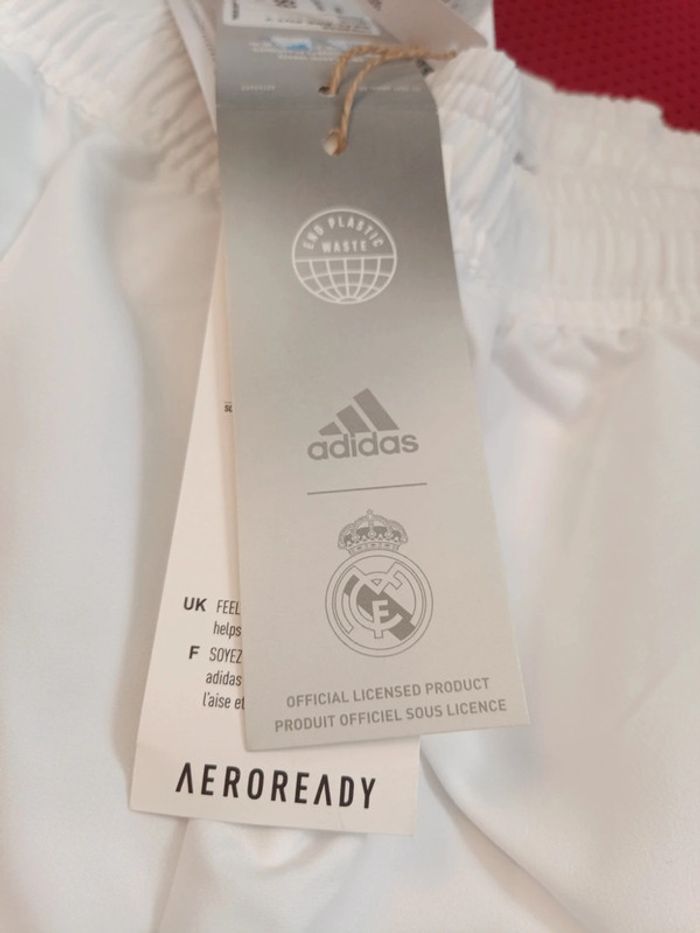 Pantalon de foot Real Madrid, Adidas Authentique Officiel taille enfant 15/16 ans, Neuf - photo numéro 8