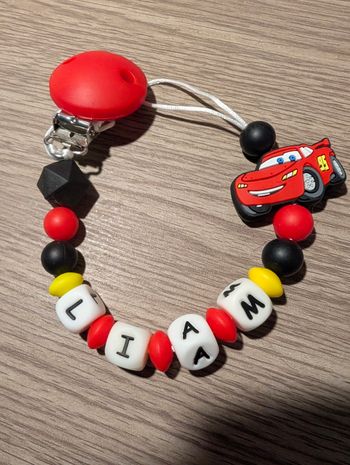 Attache tétine cars 