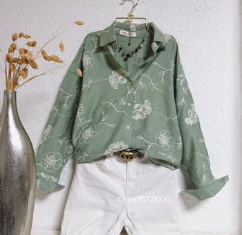 Blouse verte broderie beige taille XXXL 🌸