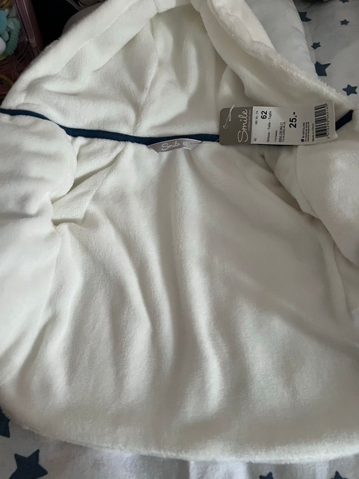 Veste chaude avec moufles - photo numéro 4