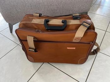 Valise souple, taille moyenne