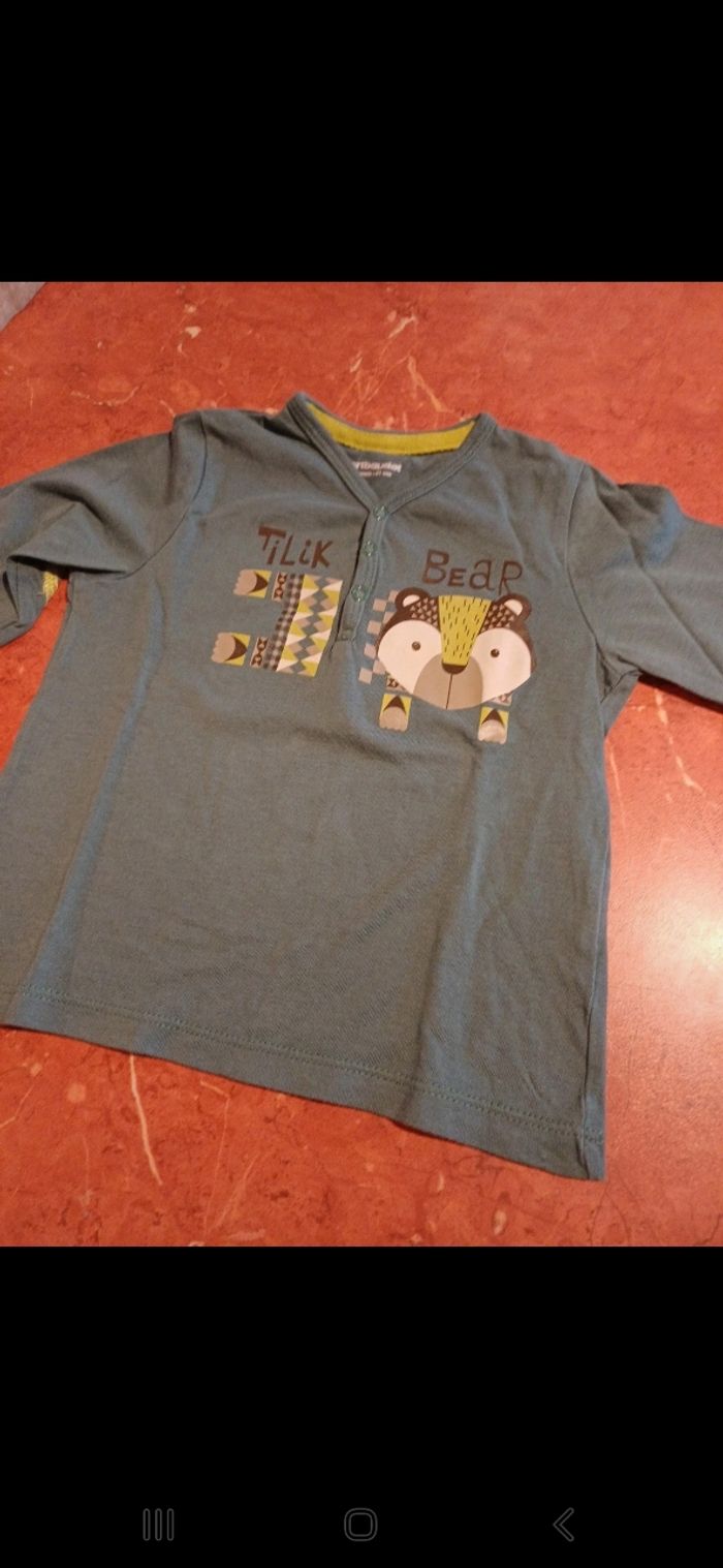 T.shirt bébé taille 18 mois