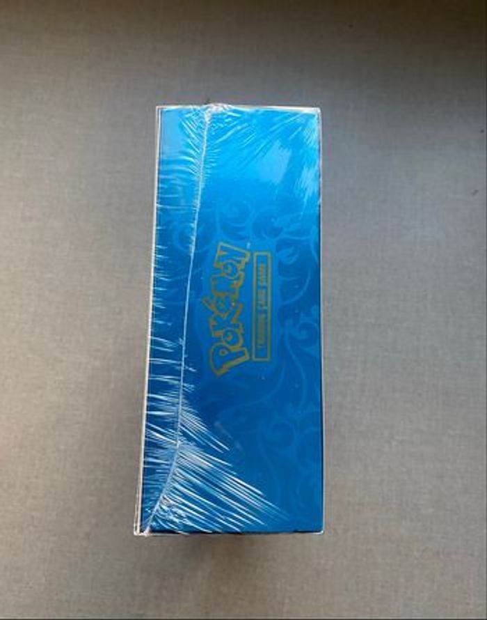 Coffret ultra premium pokémon flammes fantasmagoriques - photo numéro 6