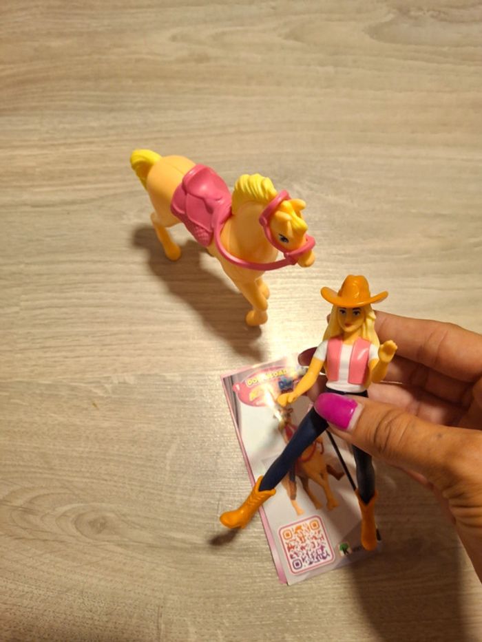 Barbie et son cheval figurine - photo numéro 2