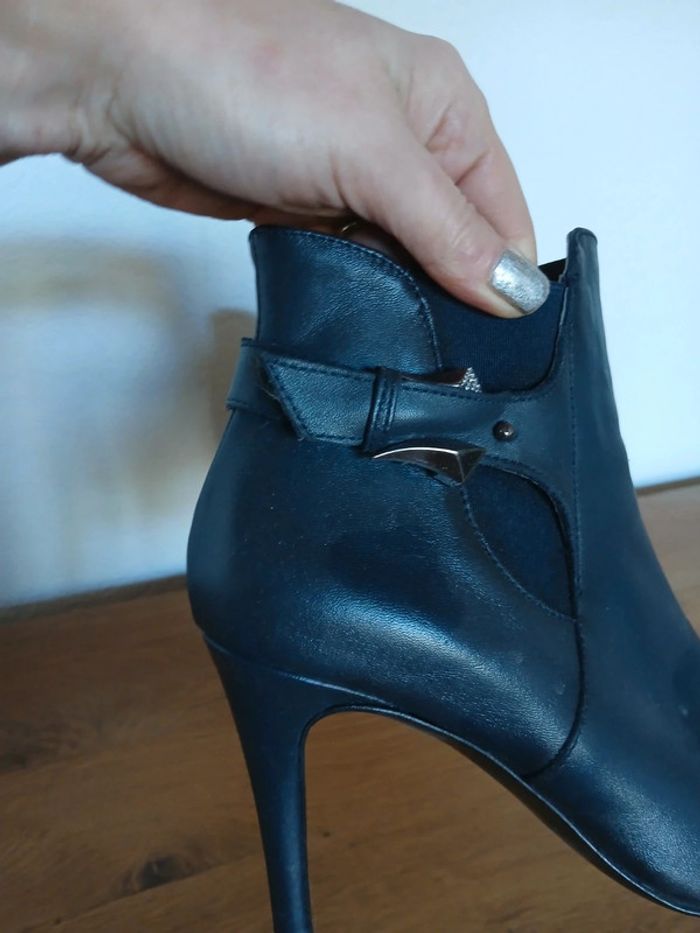 Magnifique talon 👠 Roberto pointure 38 - photo numéro 4