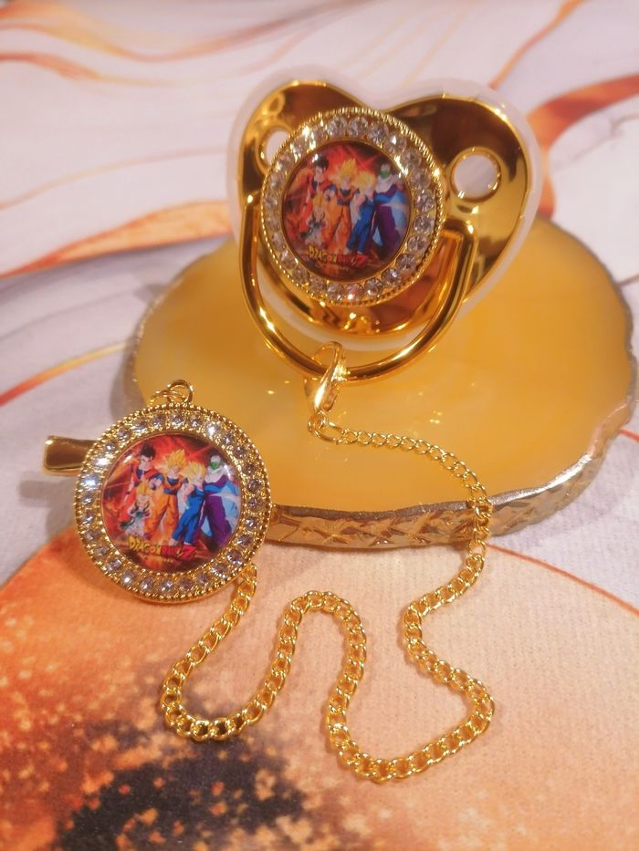 Tétine dragon Ball z doré - photo numéro 2