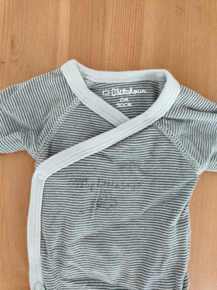 Lot 2 bodies et 1 pyjama kiabi - photo numéro 7