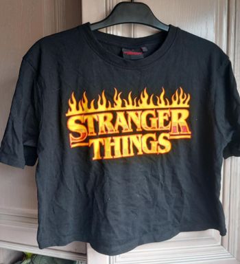 Tee-shirt court Stranger things
