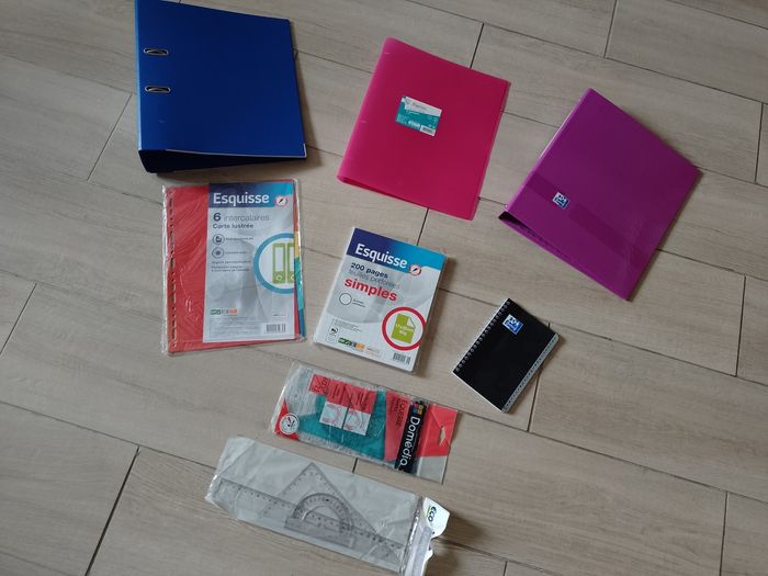 Lot fournitures scolaires - photo numéro 3