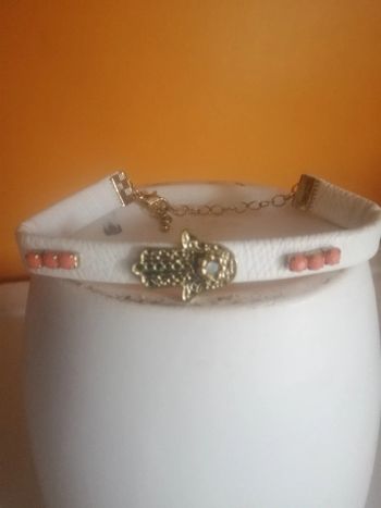 🌸Bracelet blanc avec main de fatma argenté 🌸