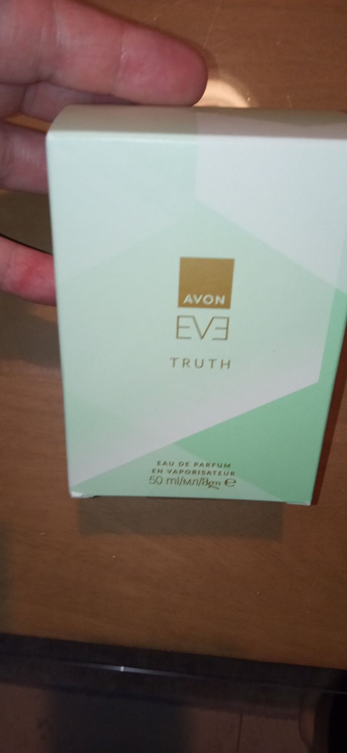 eau de parfum femme Avon 50 ml et 10  ml - photo numéro 2