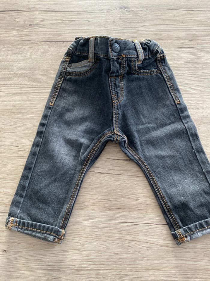 Lot 6 mois garçon 15 pièces (pyjamas/pantalons/pulls) - photo numéro 9