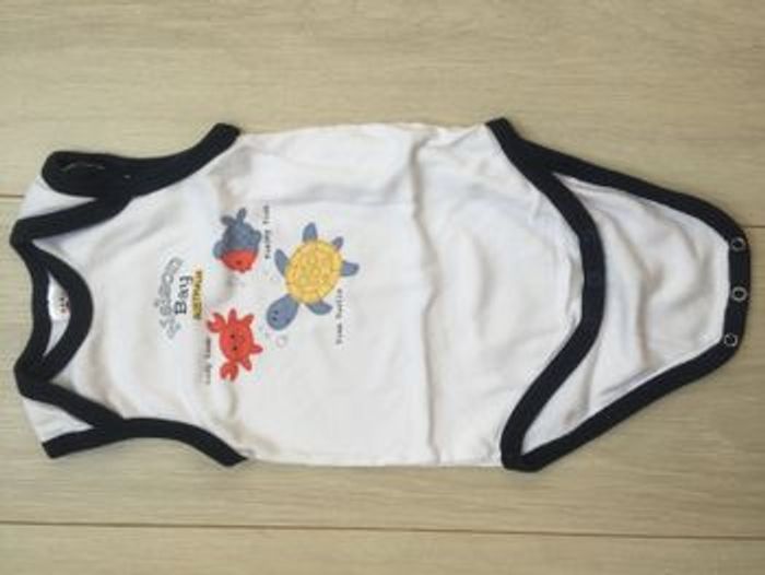 2 Bodies 12 mois - photo numéro 2