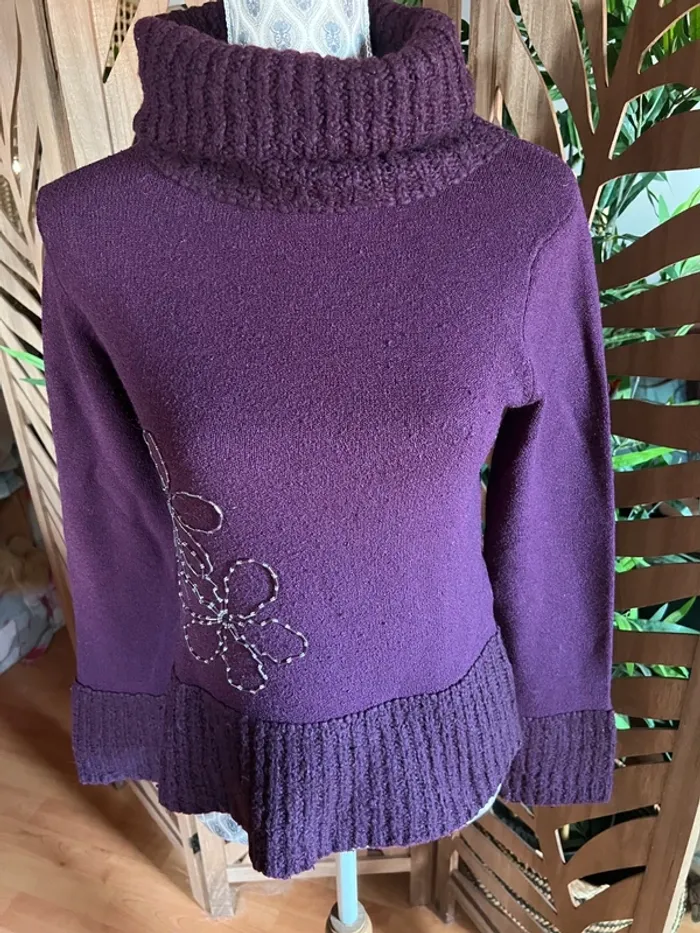 Pull à col roulé laine violet motif fleurs en perles brillants chaud taille 16 ans extensible