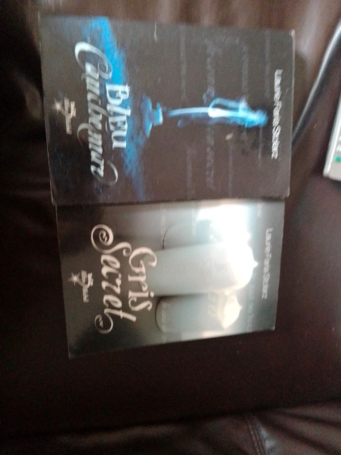 Série Laurie Faria stolarz - photo numéro 2