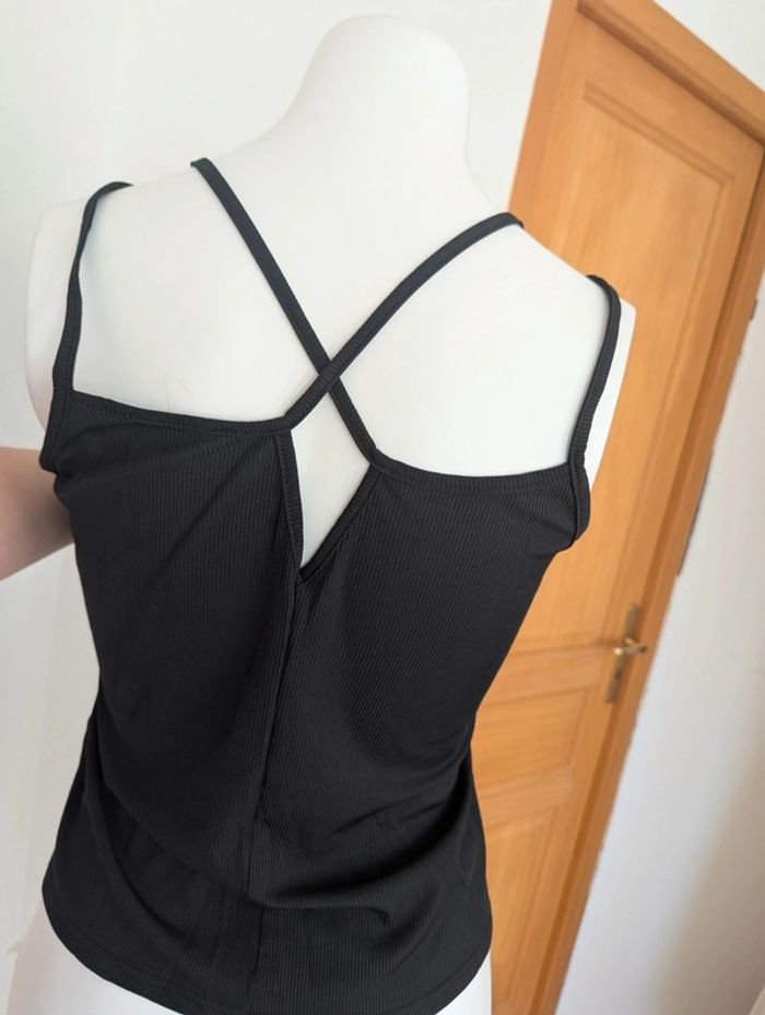 Débardeur fluide noir taille 44 a bretelles - photo numéro 2