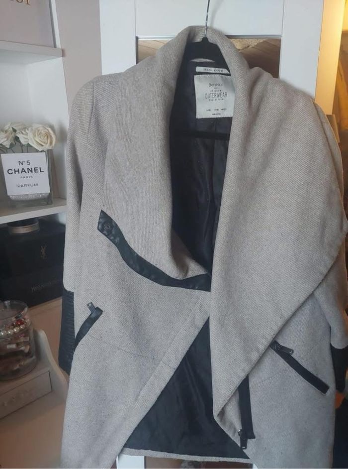 Manteau long bi matière beige/noir Bershka T.M BE 🧥 - photo numéro 2
