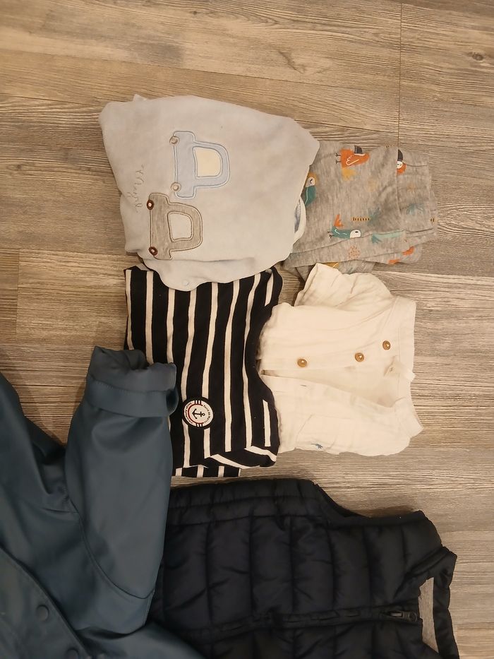 Lots vêtements bébé 9 mois - photo numéro 3