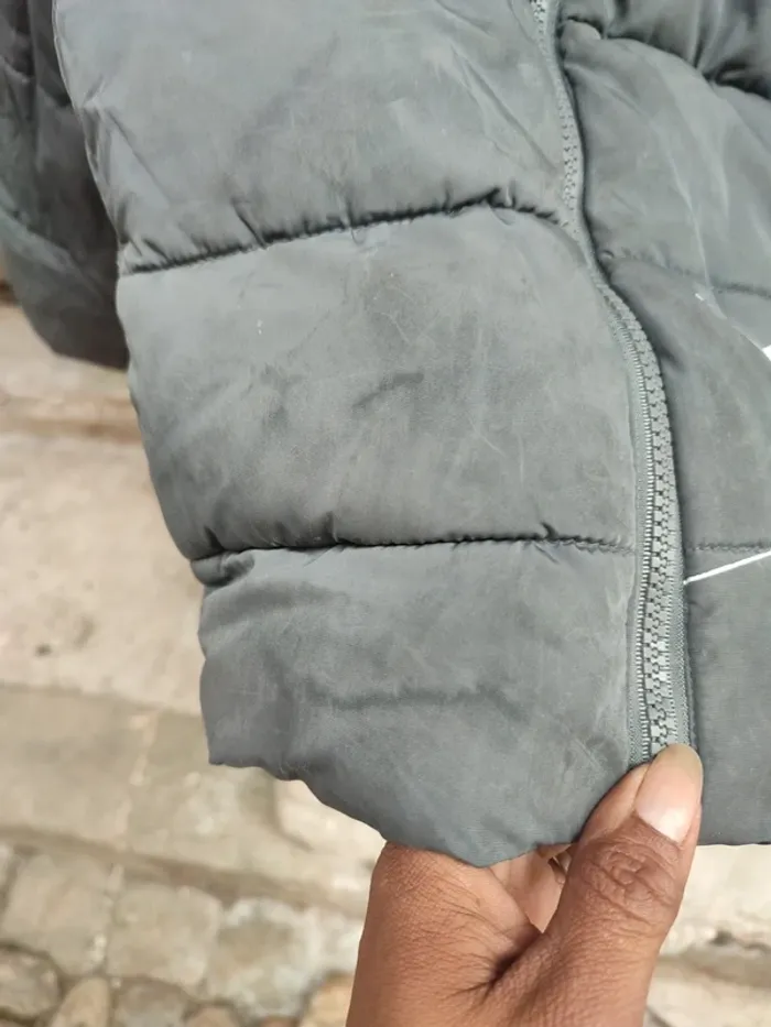 Veste 5 à 6 ans marque marvel - photo numéro 8