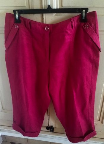 Pantacourt fushia femme/ taille 48 / tres bon état