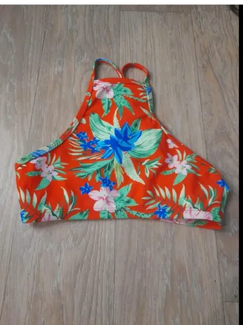 haut de maillot de bains 8ans