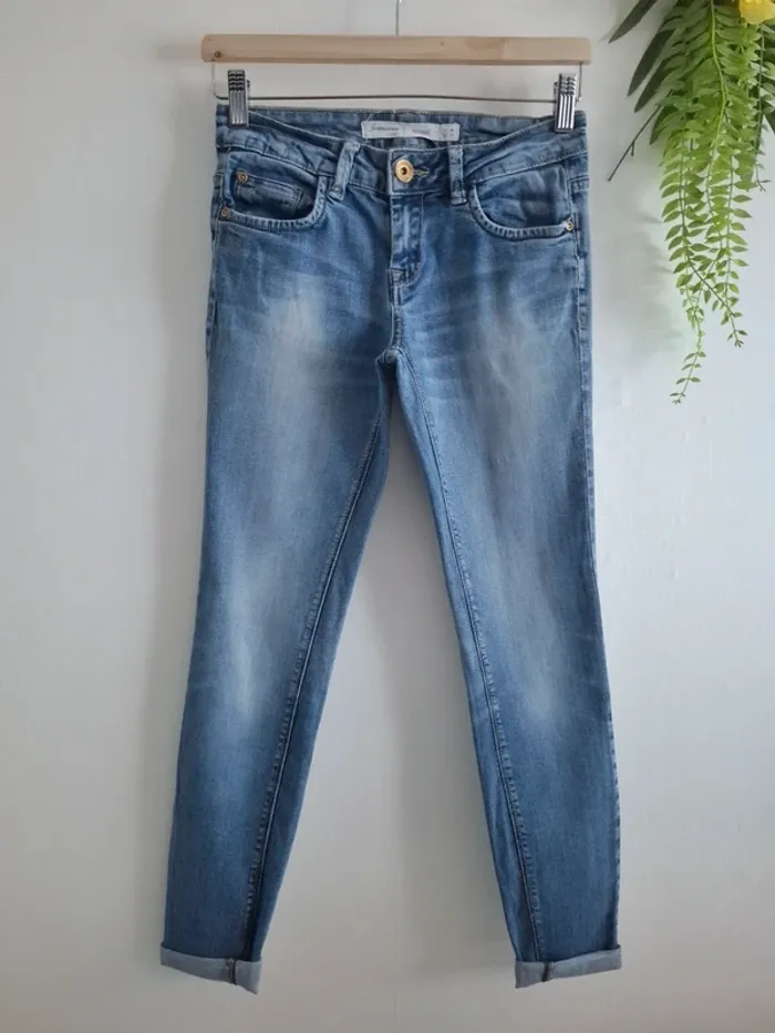 Jean's jeanswear / Taille 34 - photo numéro 2