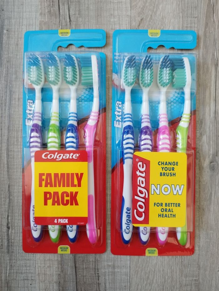 Brosses à dents colgate