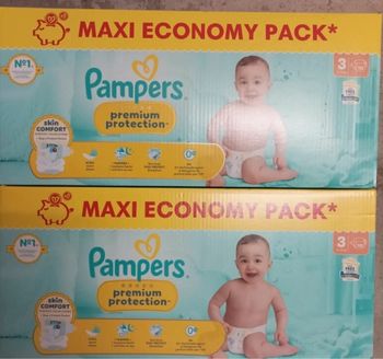 Lot de 2 cartons des couches Pampers premuim taille 3