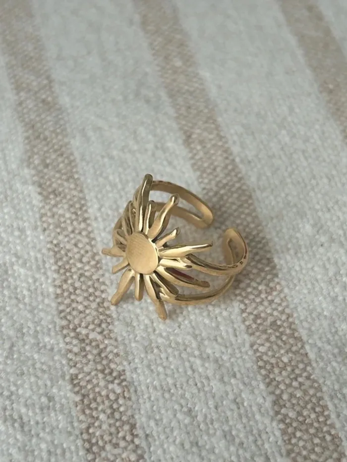 Bague soleil en plaqué or de la marque Louyetu - photo numéro 4