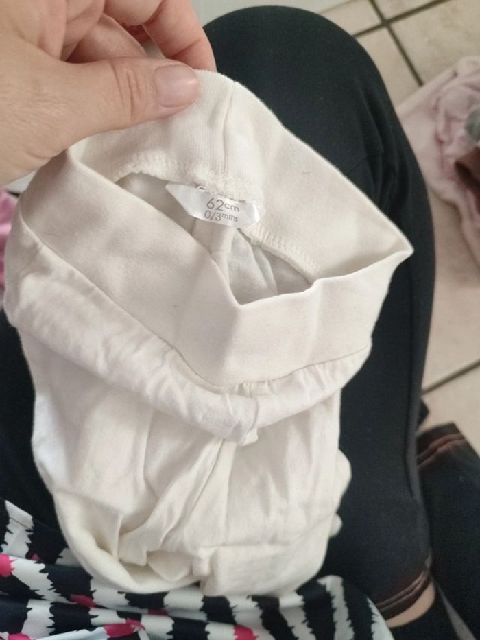 Gros lot 1 mois 56 cm - photo numéro 15