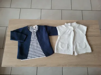 Lot de 3 (+1) hauts fille en 18 mois