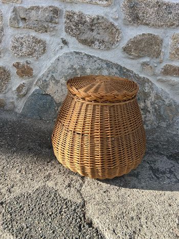 Grand panier avec couvercle rond en osier très ancien !