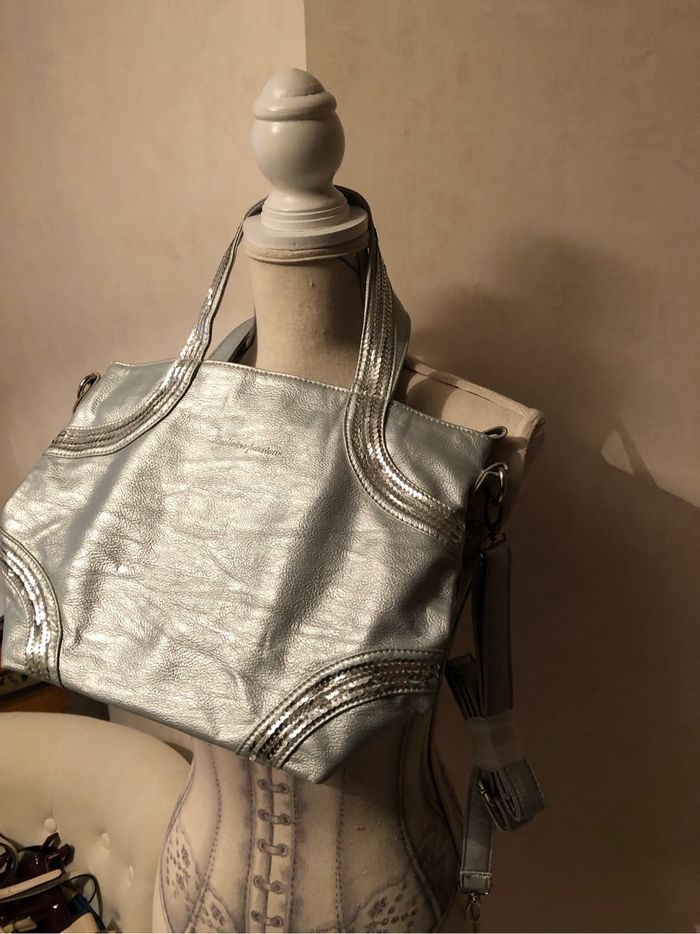 Sac argenté neuf