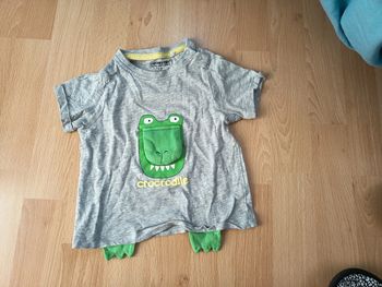 T-shirt 12 mois crocodile