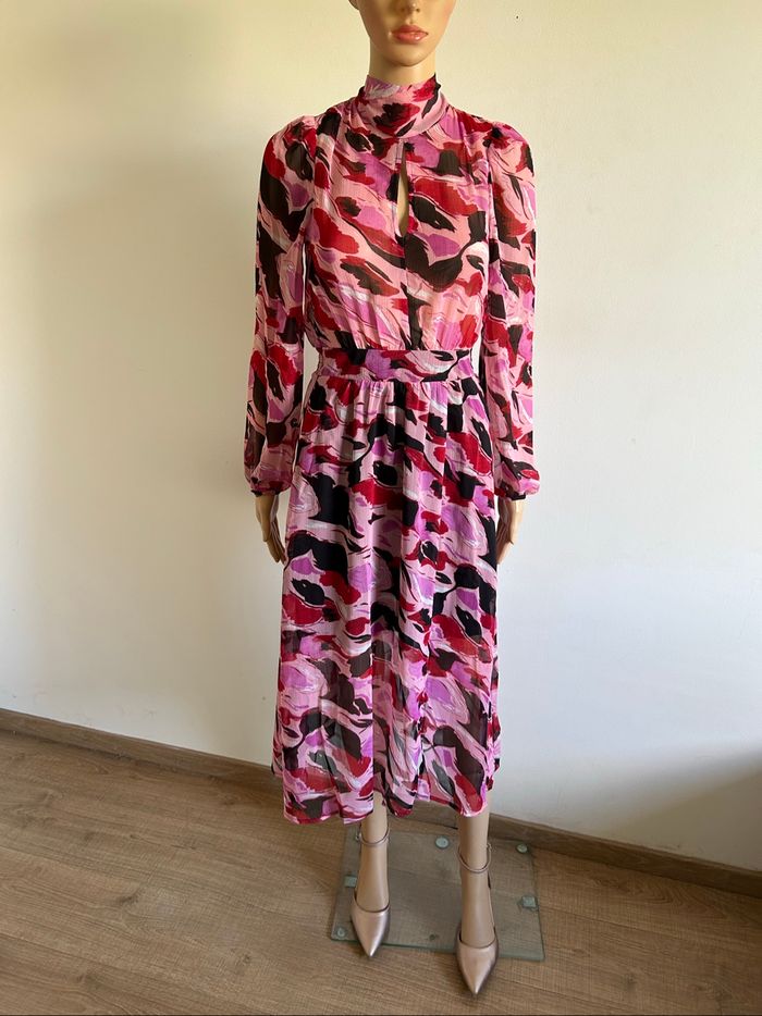 Robe longue rose neuve à manches longues Morgan taille 36 (valeur 90€) - photo numéro 3
