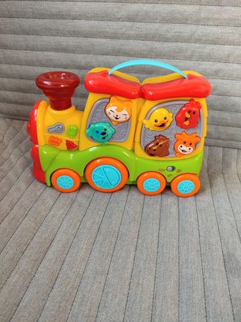 Train musical avec mélodie et sons animaux