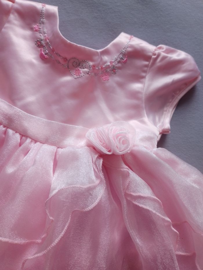 Robe 9 mois Disney store - photo numéro 7