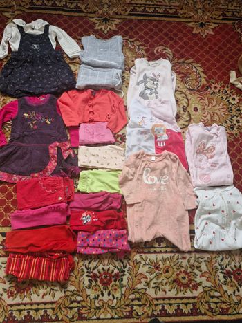 Lot de vettement fille