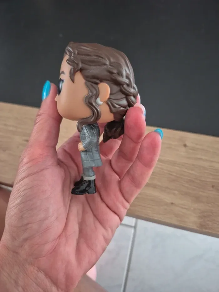 Funko pop MJ spiderman - photo numéro 2