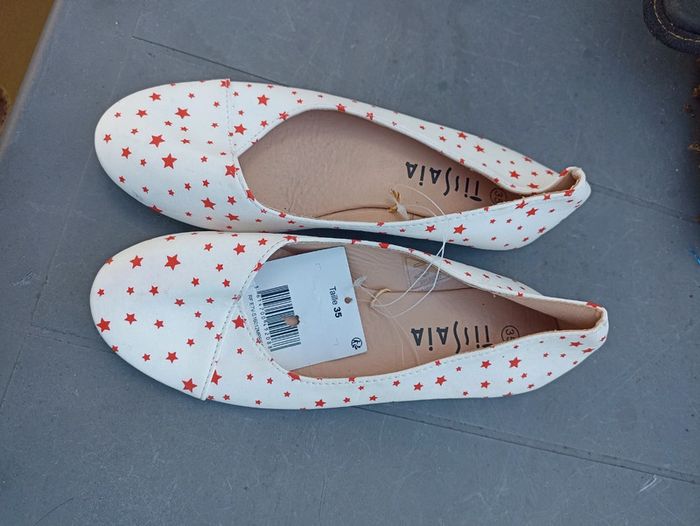 Ballerine blanche étoile rouge taille 35