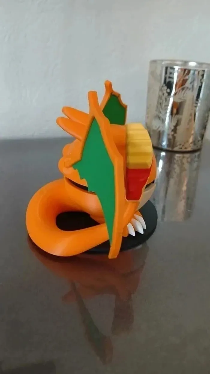 Pokeball Dracaufeu - photo numéro 3