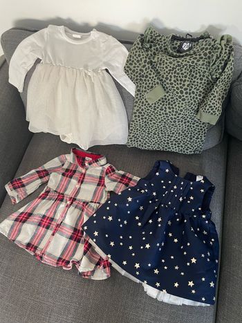 Lot de petites robes