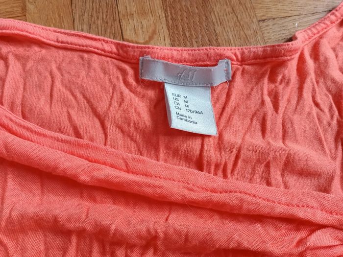 T shirt manches courtes taille M 🌞 - photo numéro 3