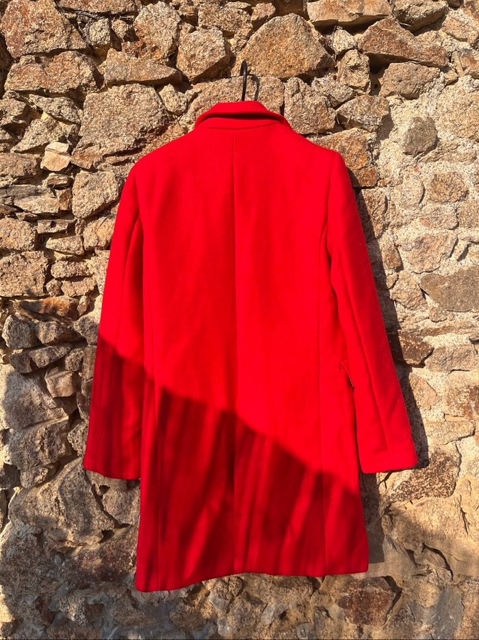 Manteau rouge - photo numéro 2