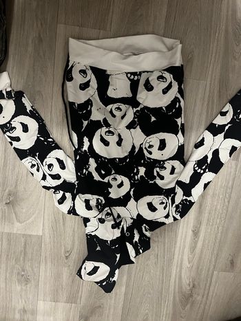 Sweat à capuche avec motifs