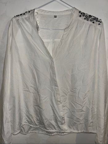 Blouse détail perle